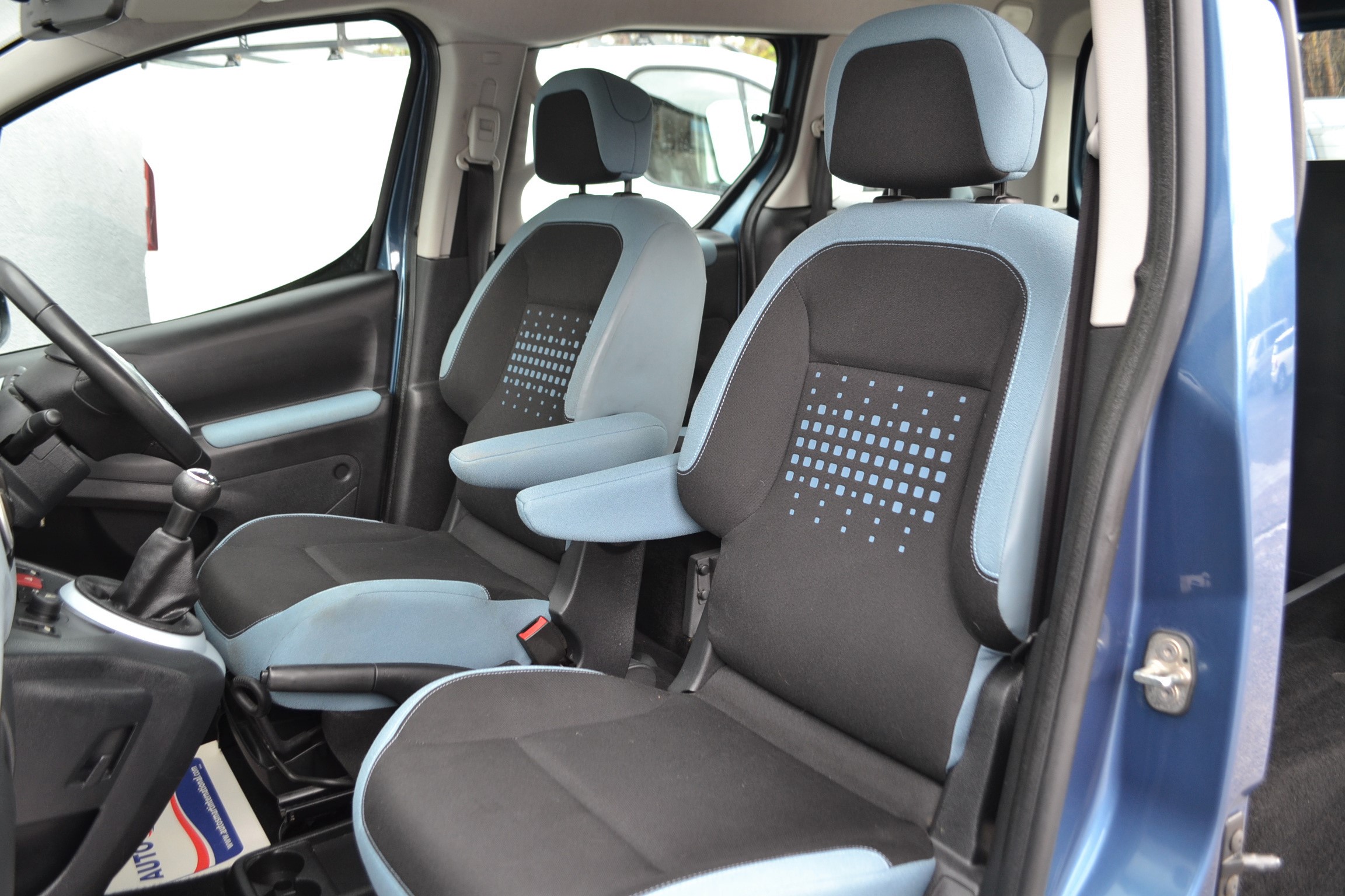 Used Citroen Berlingo WAV Cars For Sale Bristol Wheelchair Accessible Vehicles Used For Sale Somerset Devon Dorset Bath WA13 EGX 21