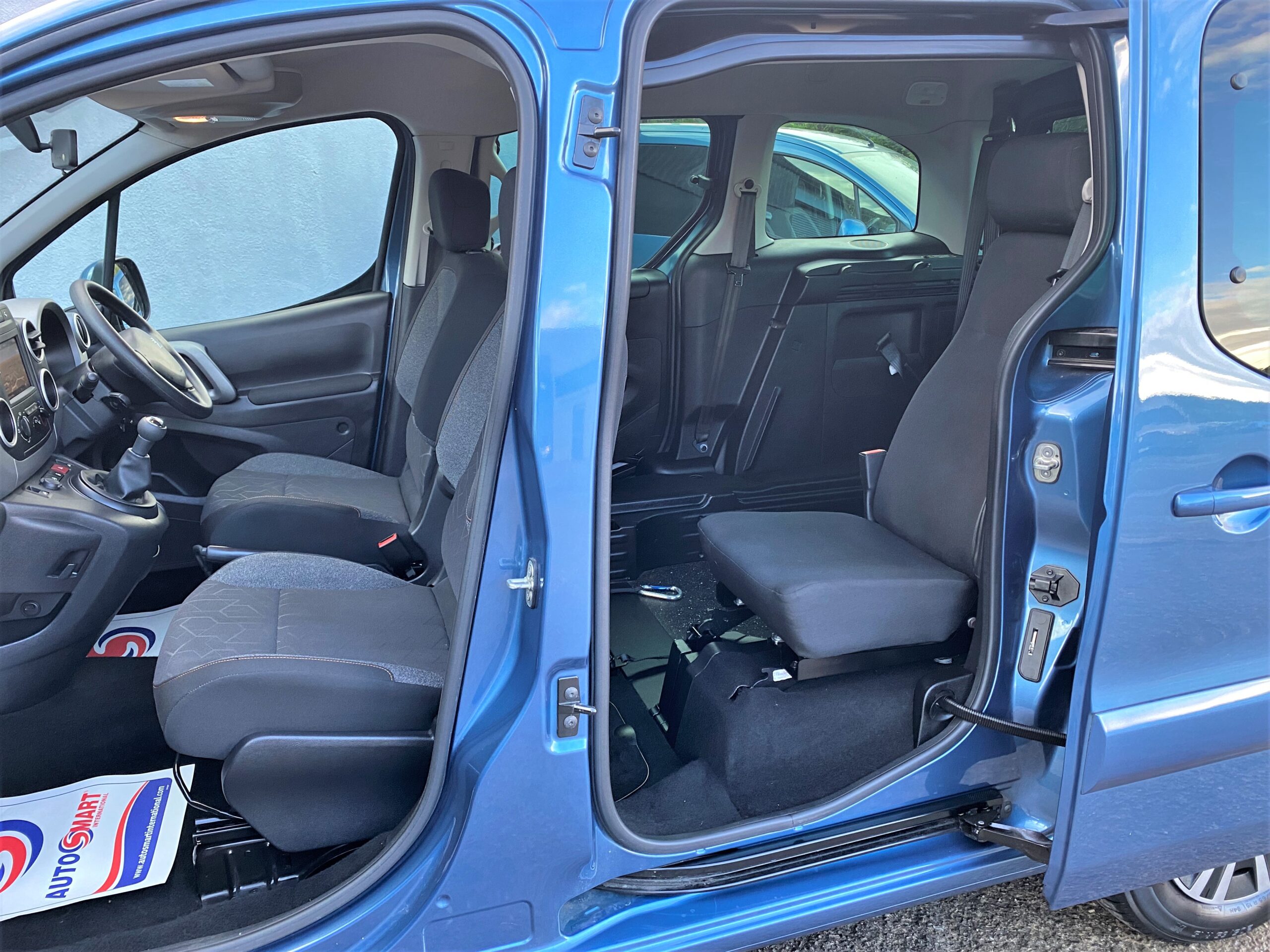 Used Peugeot Partner WAV Cars For Sale Bristol Wheelchair Accessible Vehicles Used For Sale Somerset Devon Dorset Bath SF18 JNZ 23