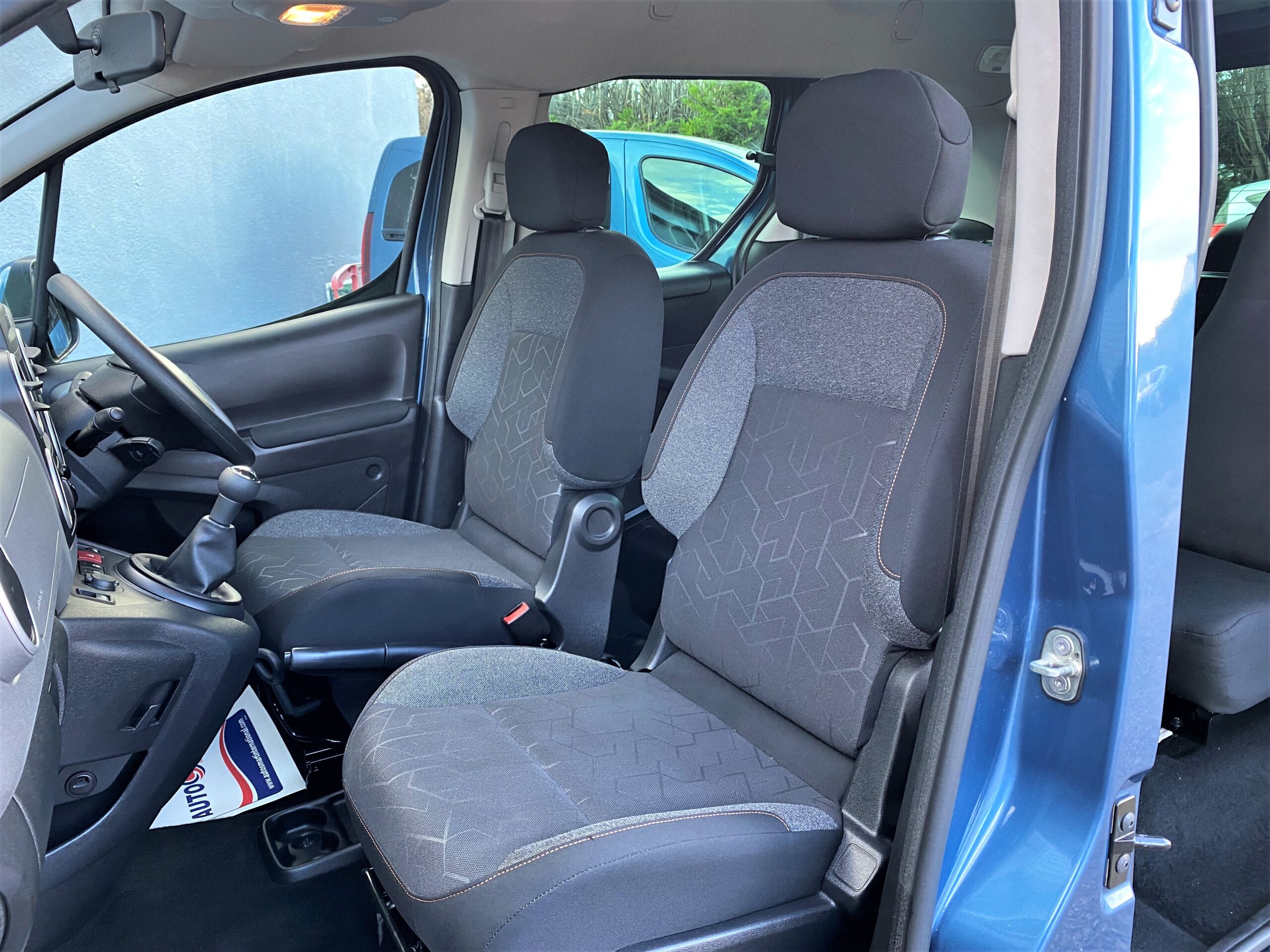 Used Peugeot Partner WAV Cars For Sale Bristol Wheelchair Accessible Vehicles Used For Sale Somerset Devon Dorset Bath SF18 JNZ 25