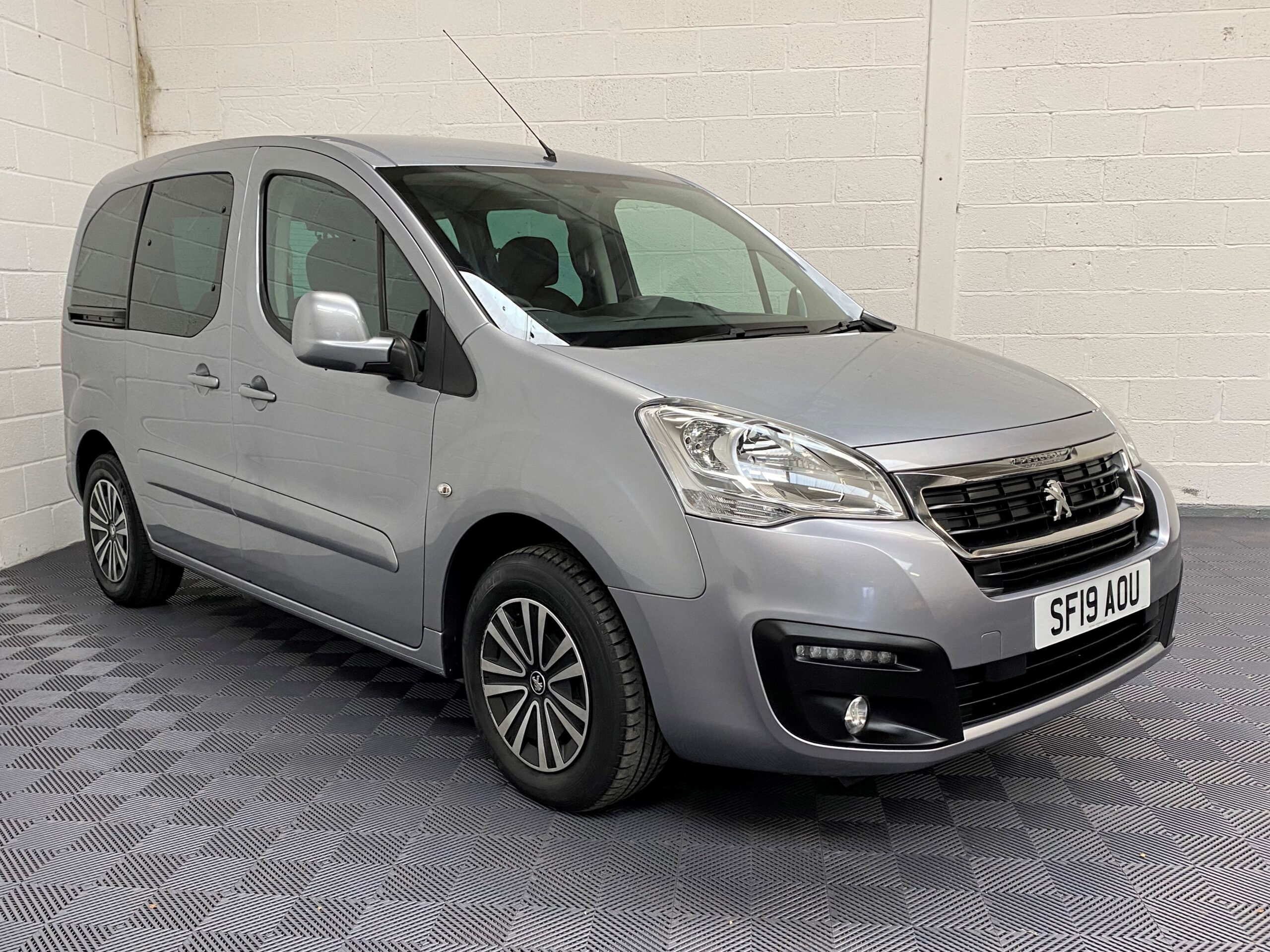 Used Peugeot Partner WAV Cars For Sale Bristol Wheelchair Accessible Vehicles Used For Sale Somerset Devon Dorset Bath SF19 AOU 19