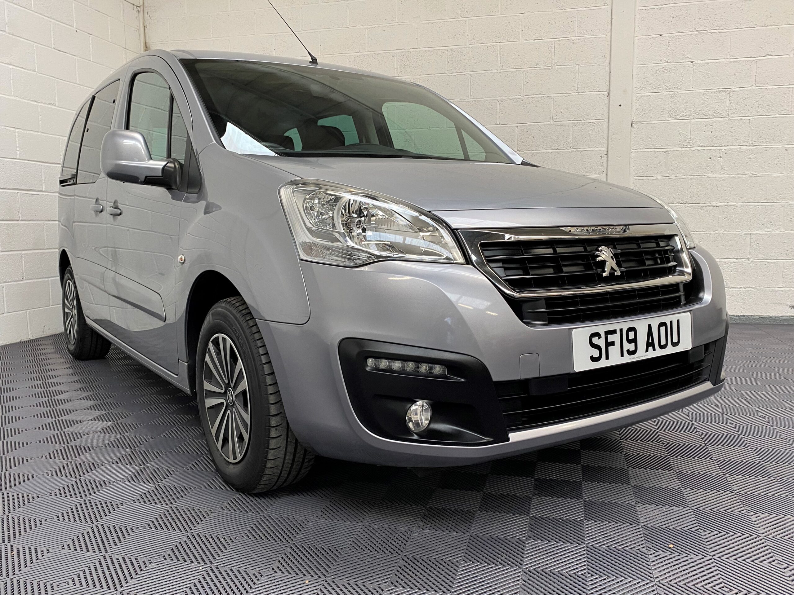 Used Peugeot Partner WAV Cars For Sale Bristol Wheelchair Accessible Vehicles Used For Sale Somerset Devon Dorset Bath SF19 AOU 20
