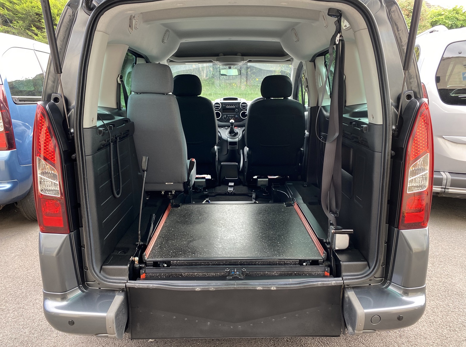 Used WAV Peugeot Partner Disabled Access WAV Cars For Sale Bristol Wheelchair Accessible Vehicles Used For Sale Somerset Devon Dorset Bath SF67 BYN 4