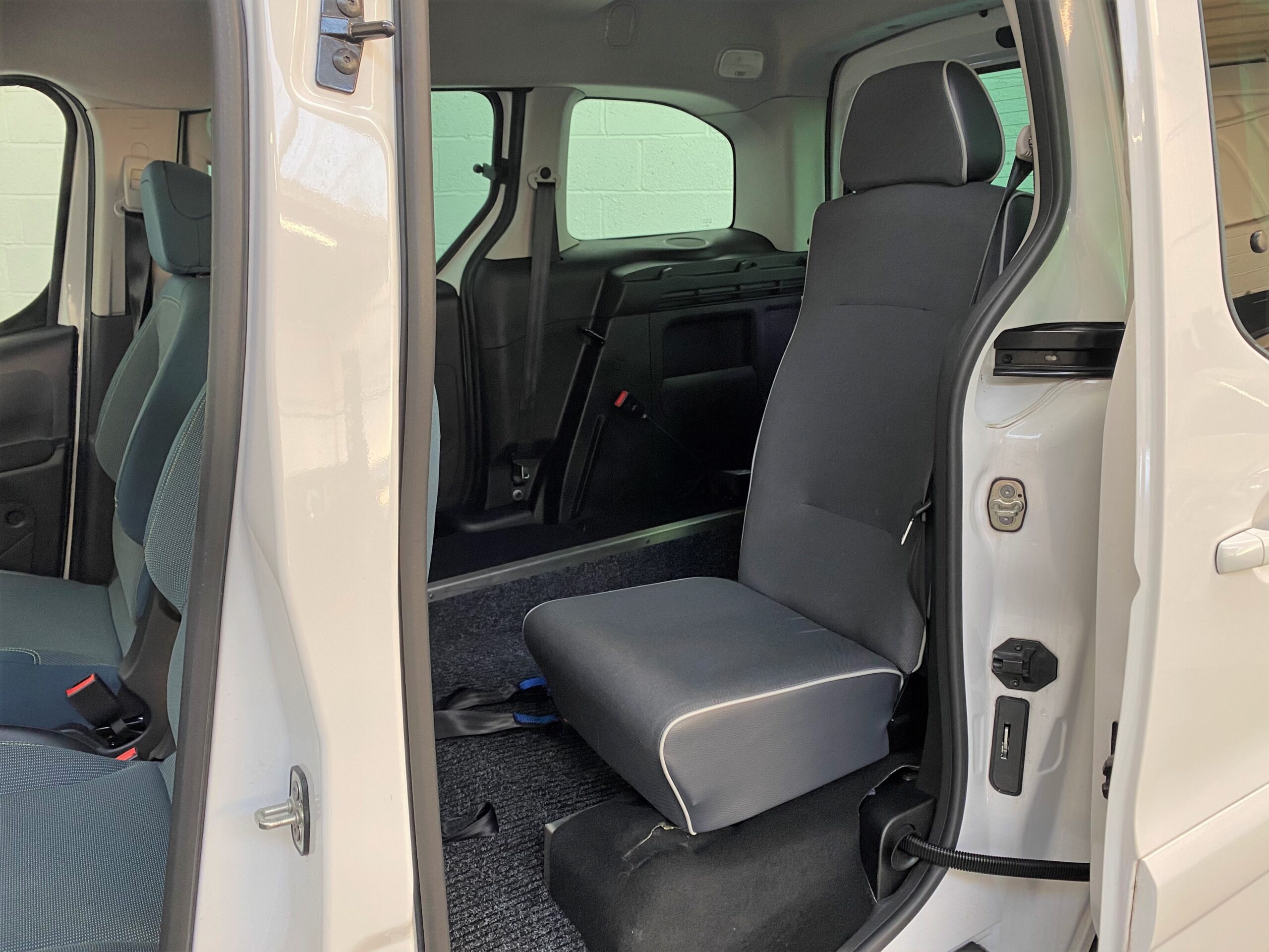 Used Citroen Berlingo WAV Cars For Sale Bristol Wheelchair Accessible Vehicles Used For Sale Somerset Devon Dorset Bath NK68 BKX 17