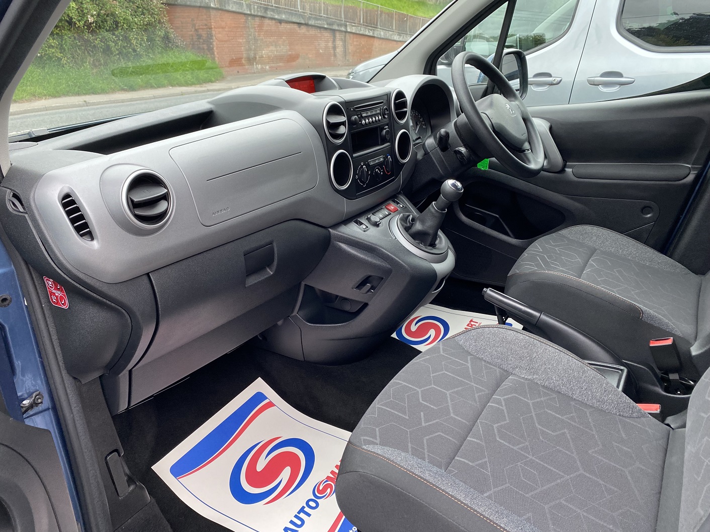 Used WAV Peugeot Partner Disabled Access WAV Cars For Sale Bristol Wheelchair Accessible Vehicles Used For Sale Somerset Devon Dorset Bath SF66 HCH 4