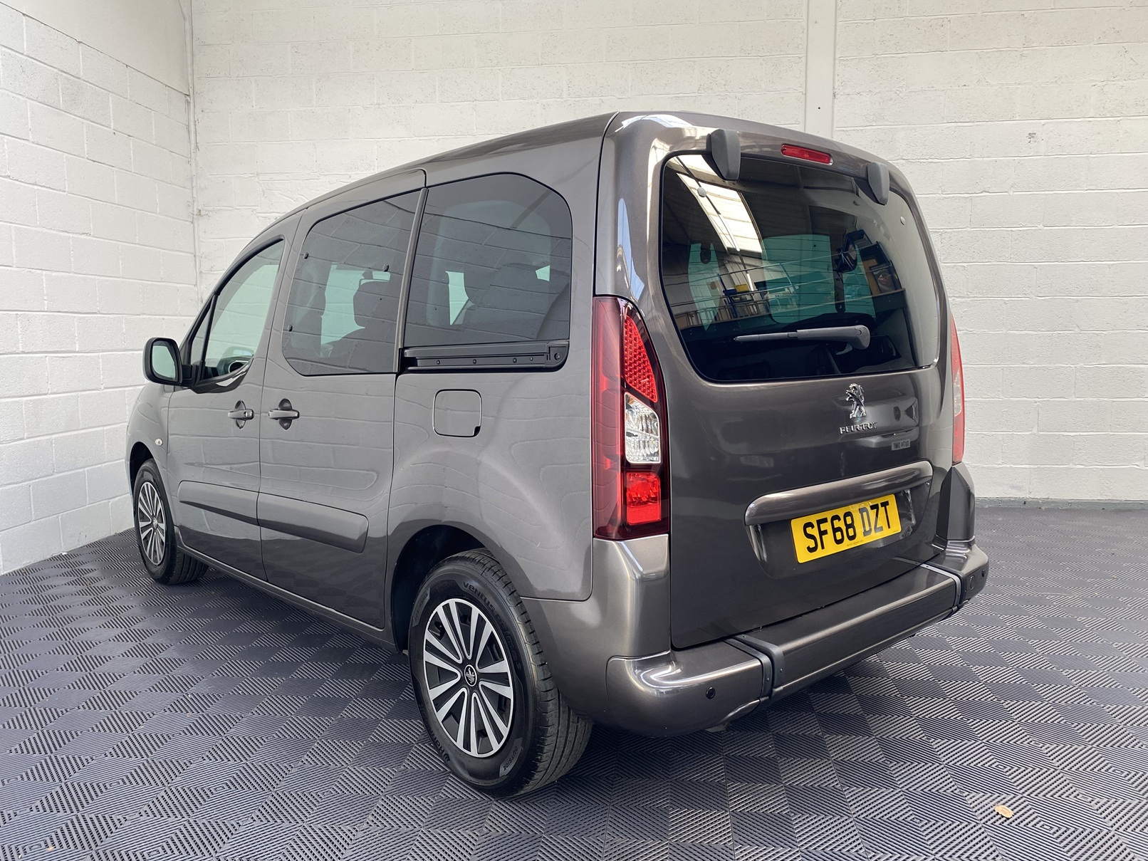 Peugeot Partner Tepee 1.6 HDi Active 2018/68