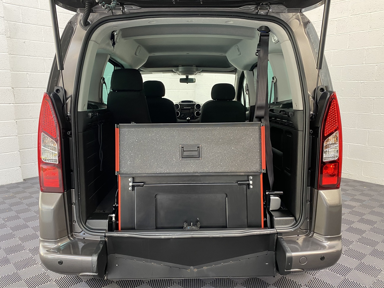 Peugeot Partner Tepee 1.6 HDi Active 2018/68