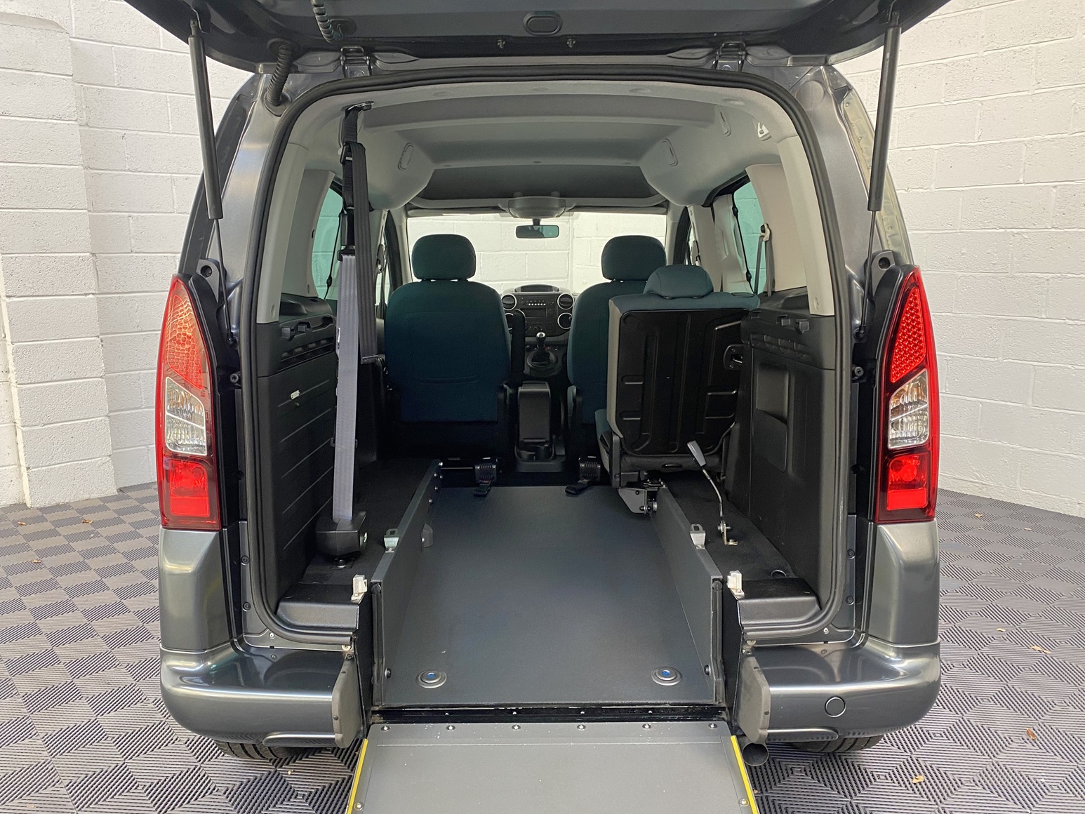 Citroen Berlingo Feel 1.6 BlueHDi 2019/69