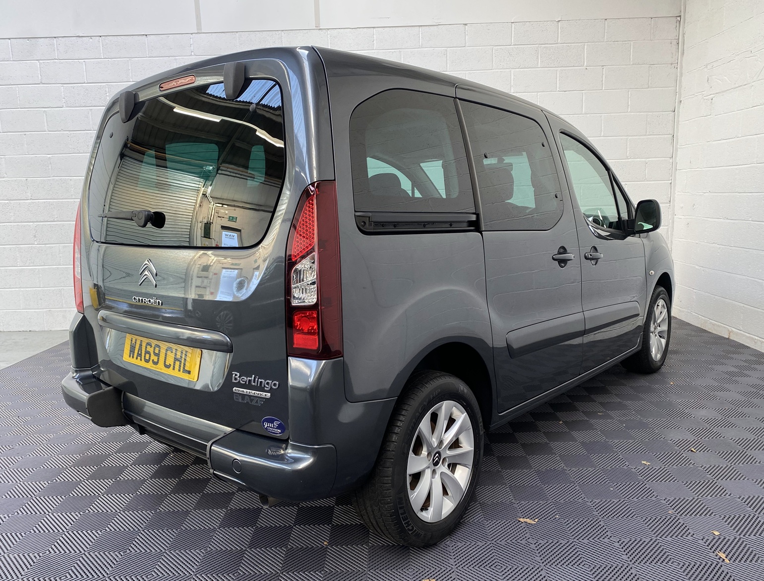 Citroen Berlingo Feel 1.6 BlueHDi 2019/69