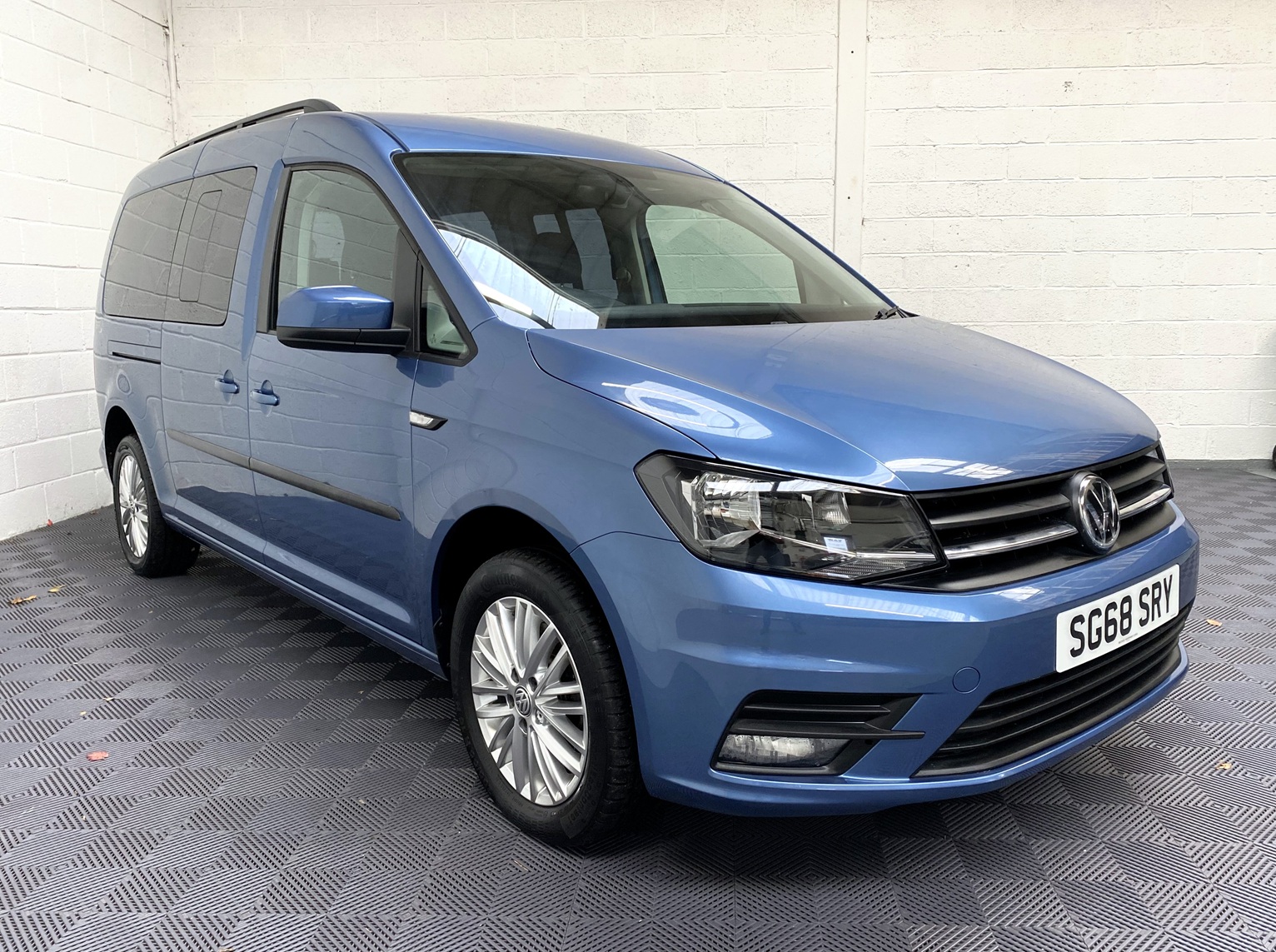 VW Caddy Maxi Life 2.0 TDi DSG. 2018/68
