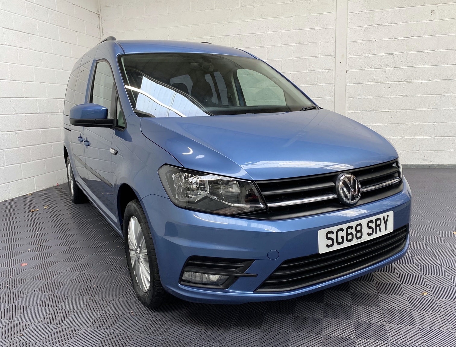 VW Caddy Maxi Life 2.0 TDi DSG. 2018/68