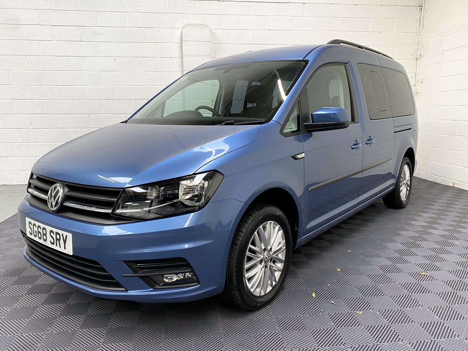 VW Caddy Maxi Life 2.0 TDi DSG. 2018/68