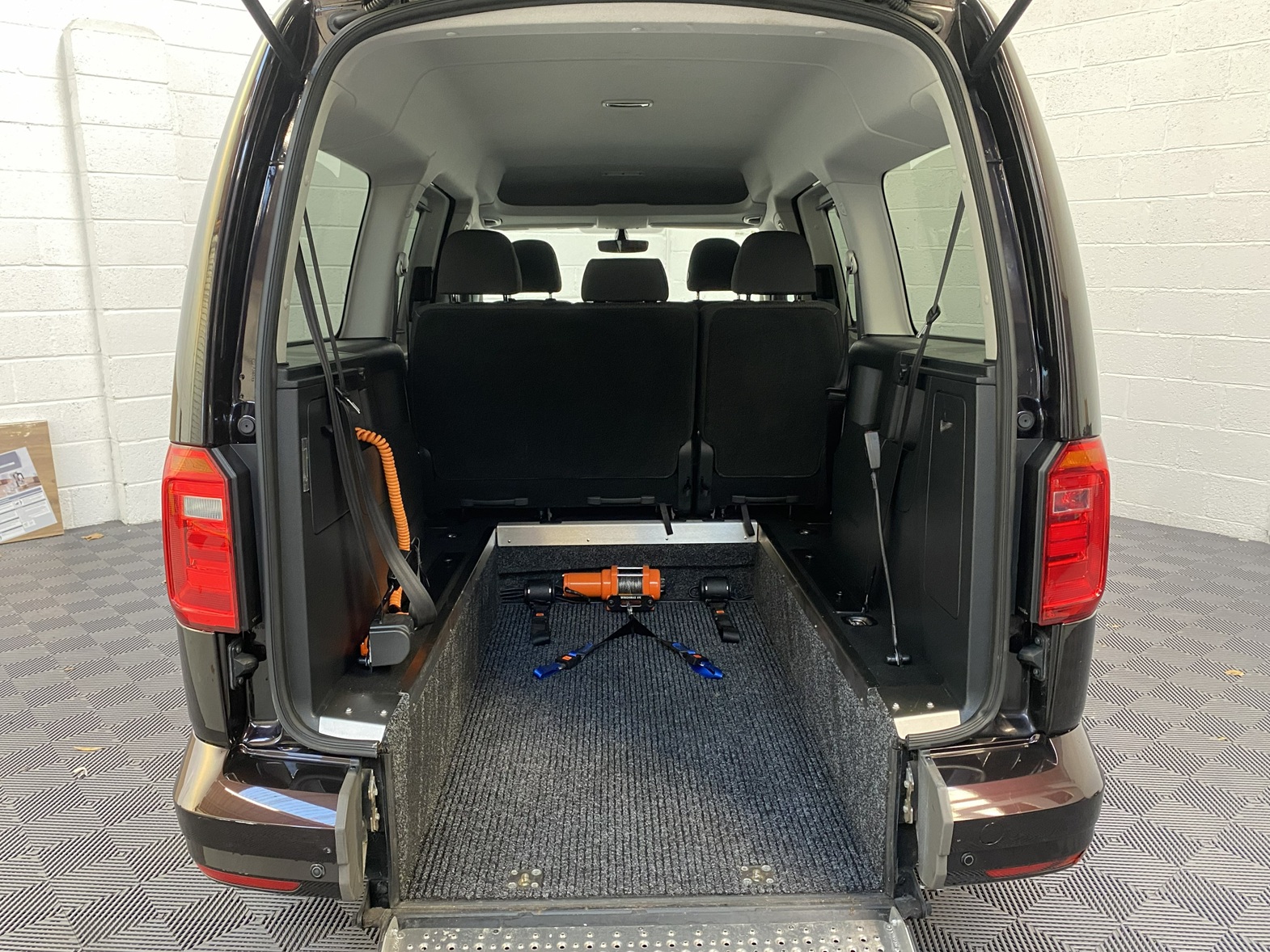 VW Caddy Maxi Life 2.0 TDi DSG. 2018/68