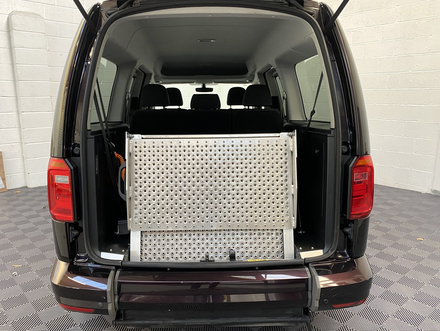 VW Caddy Maxi Life 2.0 TDi DSG. 2018/68