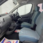 Front seats on a wheelchair accessible vehicle Citroen Berlingo NK68 AYF 16