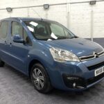 2018 Citroen Berlingo Blue - Front three quarter view. NK68 BEU