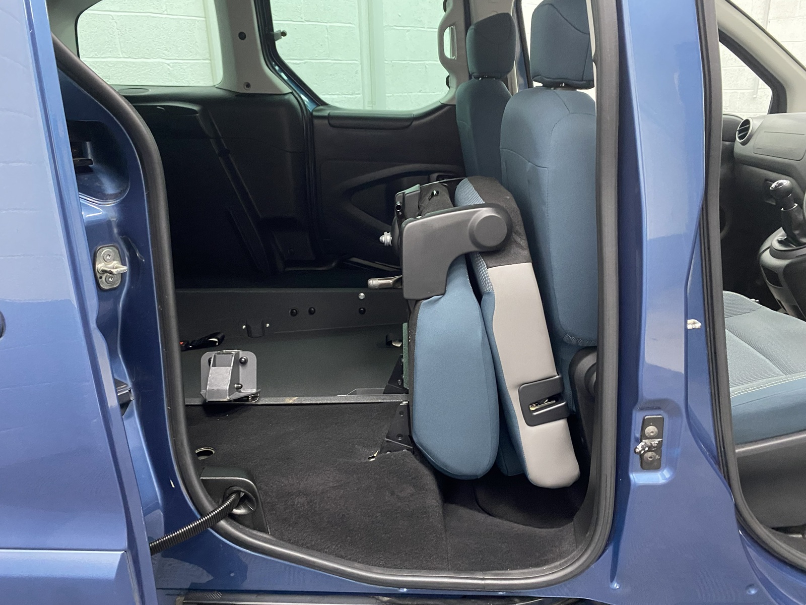 Wheelchair Accessible Citroen Berlingo WA67 EBX 23