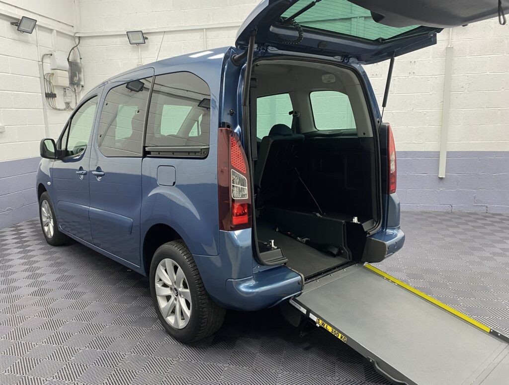 Wheelchair Accessible Citroen Berlingo WA67 EBX 27