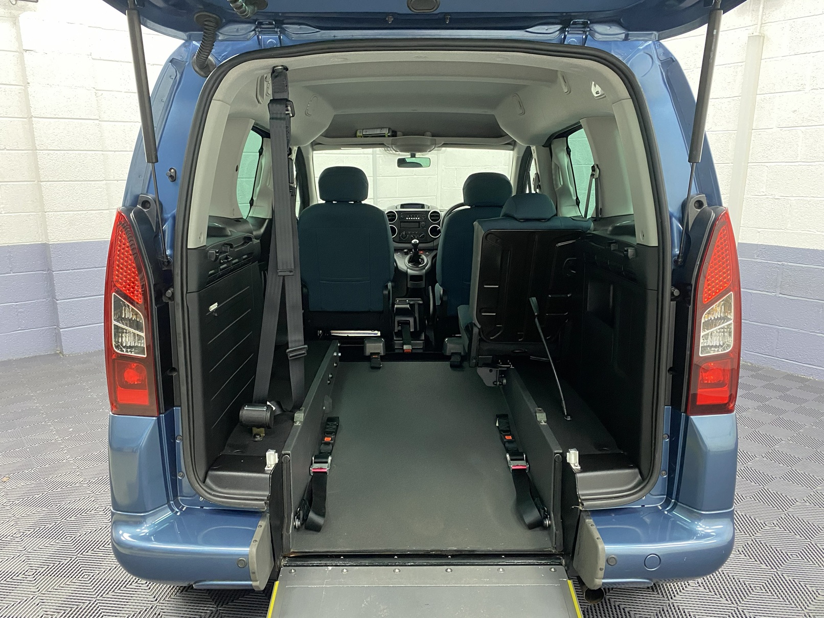 Wheelchair Accessible Citroen Berlingo WA67 EBX 6