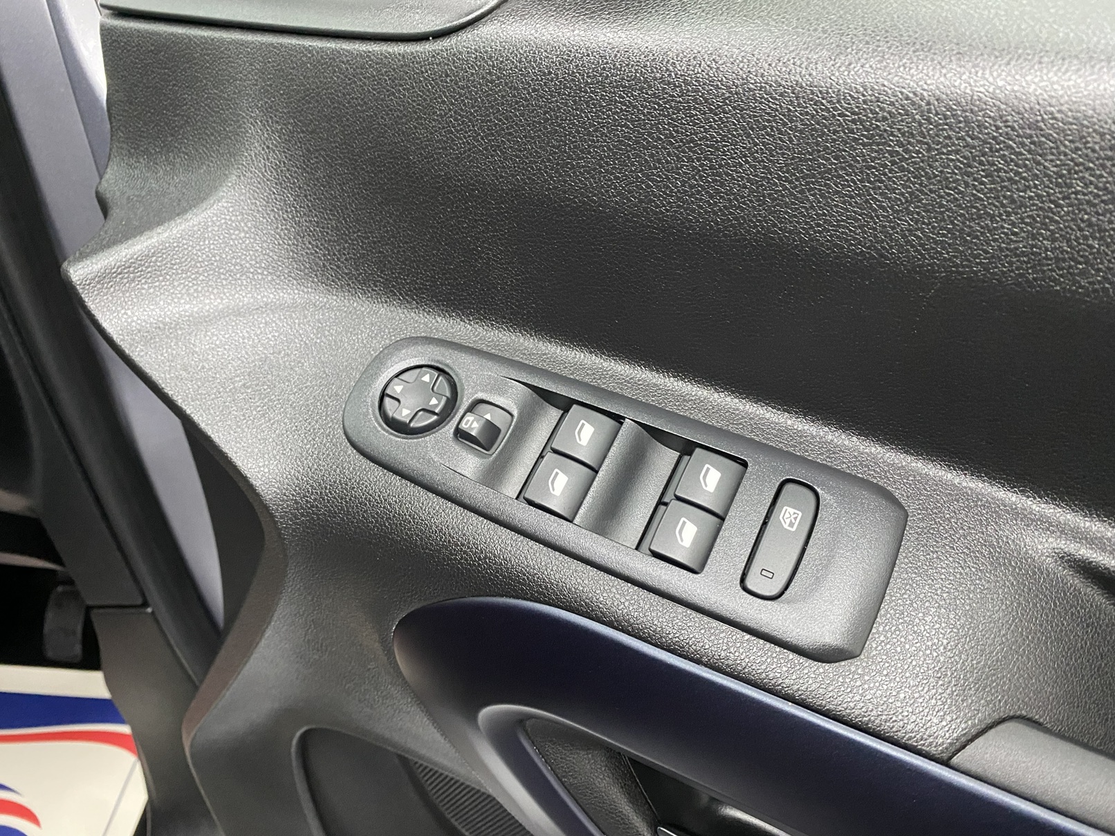 Peugeot Rifter Automatic Wheelchair Accessible Vehicle WAV SB23 FCN 11