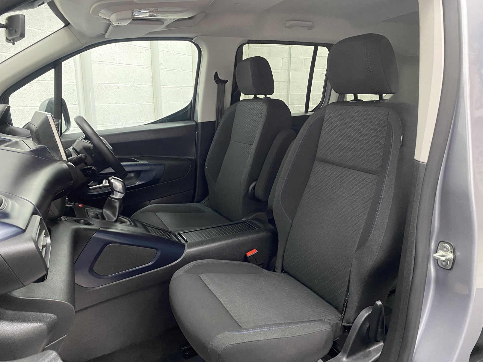 Wheelchair Accessible Peugeot Rifter SF69 JOA 17