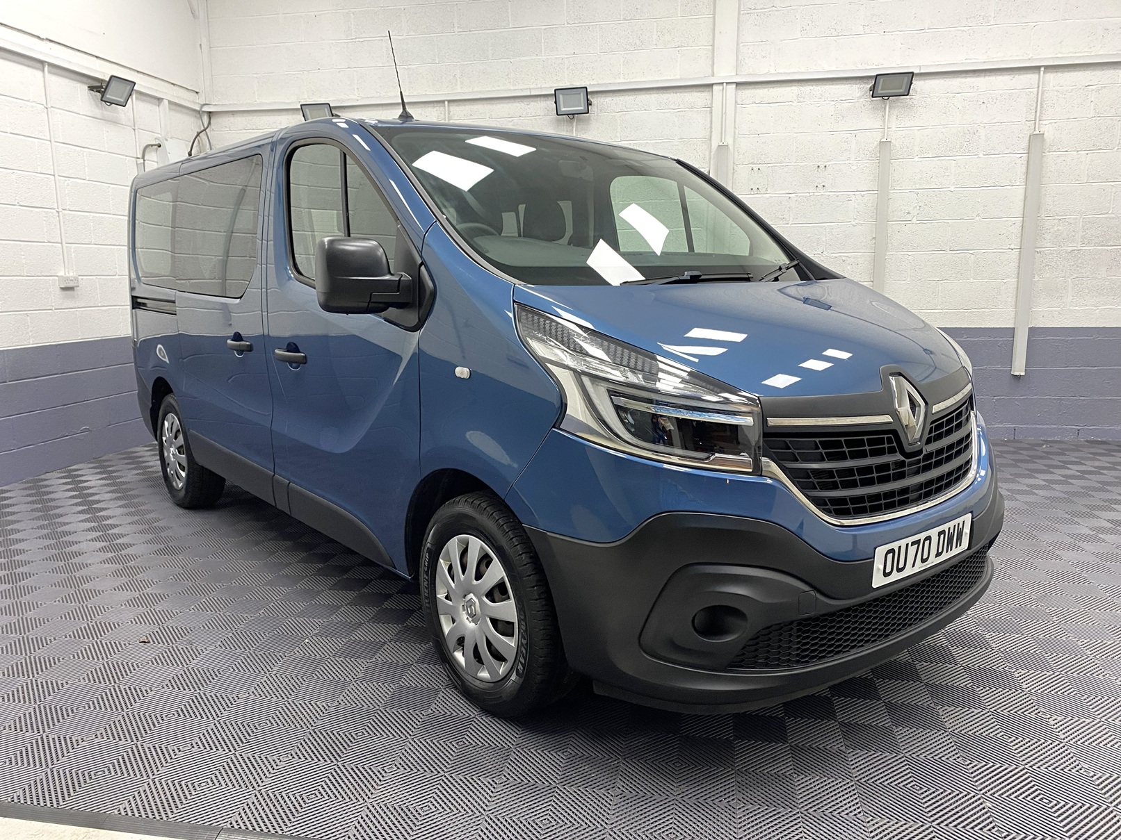 A used Renault Trafic SL28 Business wheelchair accessible vehicle WAV. OU70 DWW 1