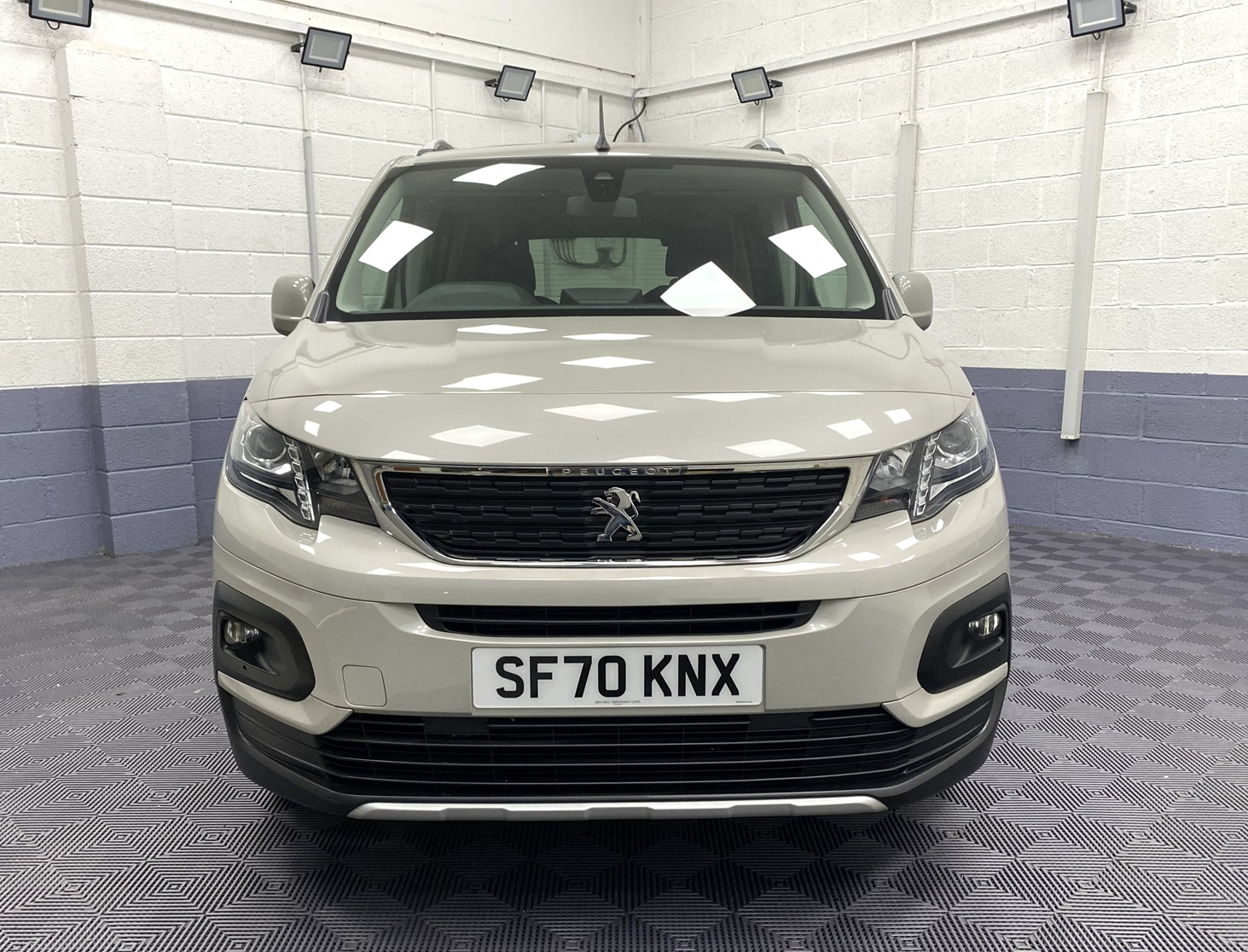 2020 Beige Peugeot Rifter front view SF70 KNX