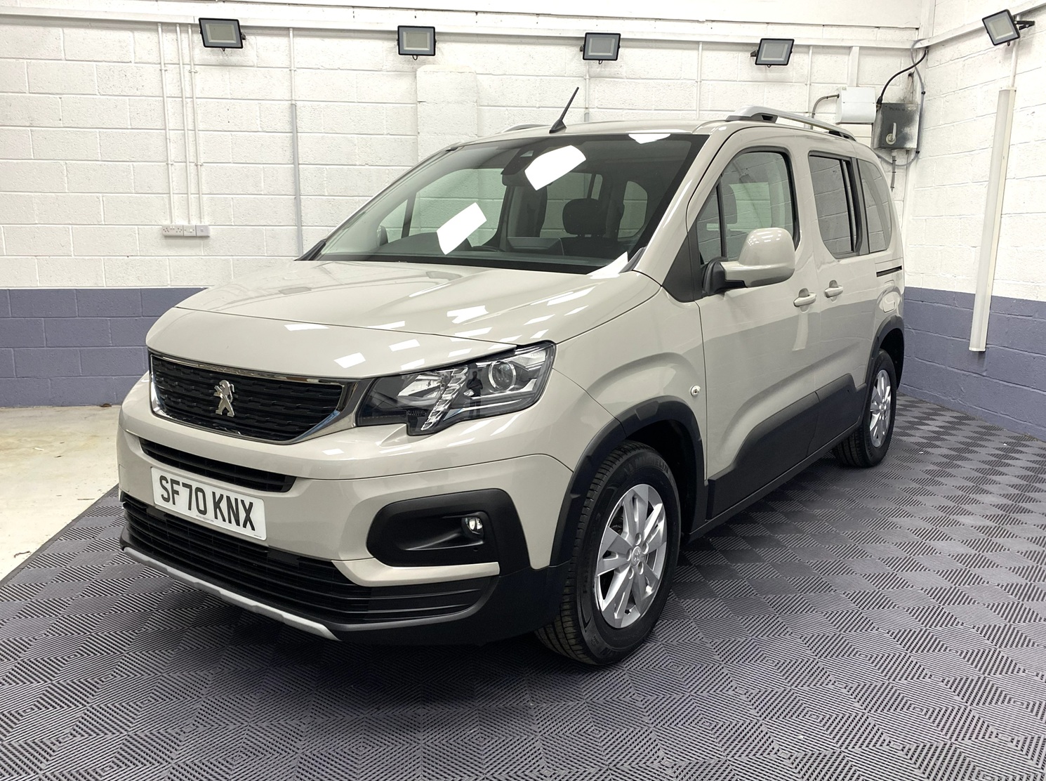 2020 Beige Peugeot Rifter front three quarter view showing the nearside of vehicle SF70 KNX