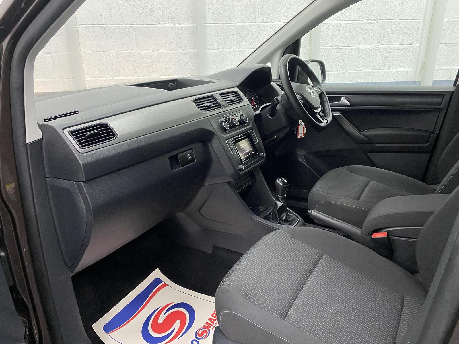 2021 Volkswagen caddy maxi dashboard from passenger side NK21CCA