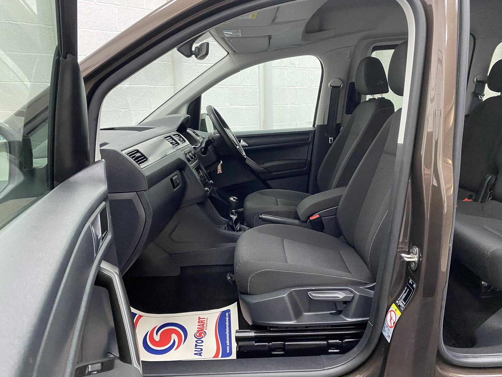 2021 Volkswagen Caddy Maxi front seat in grey upholstery NK21 CCA