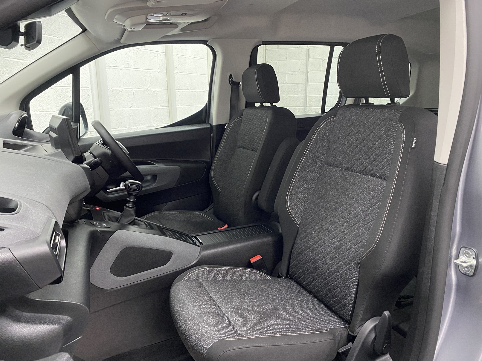 2025 Peugeot Rifter front seats with grey fabric SC74 XAO