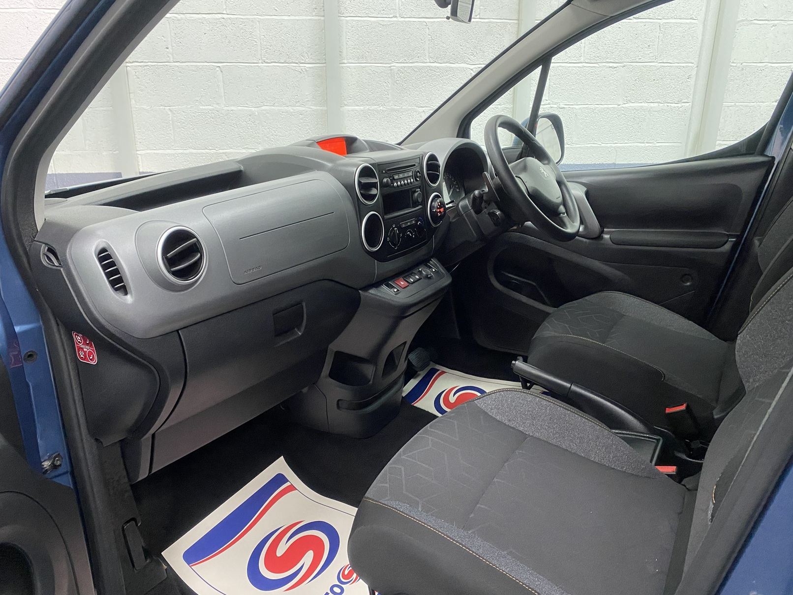 Wheelchair Accessible Peugeot Partner SF68 ESU 11