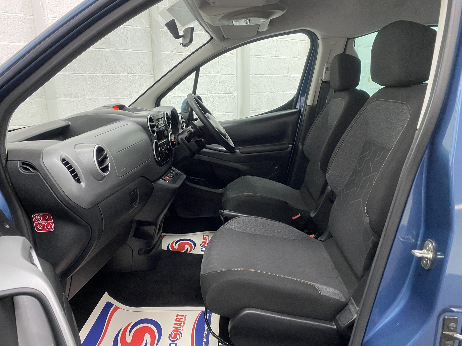 Wheelchair Accessible Peugeot Partner SF68 ESU 13