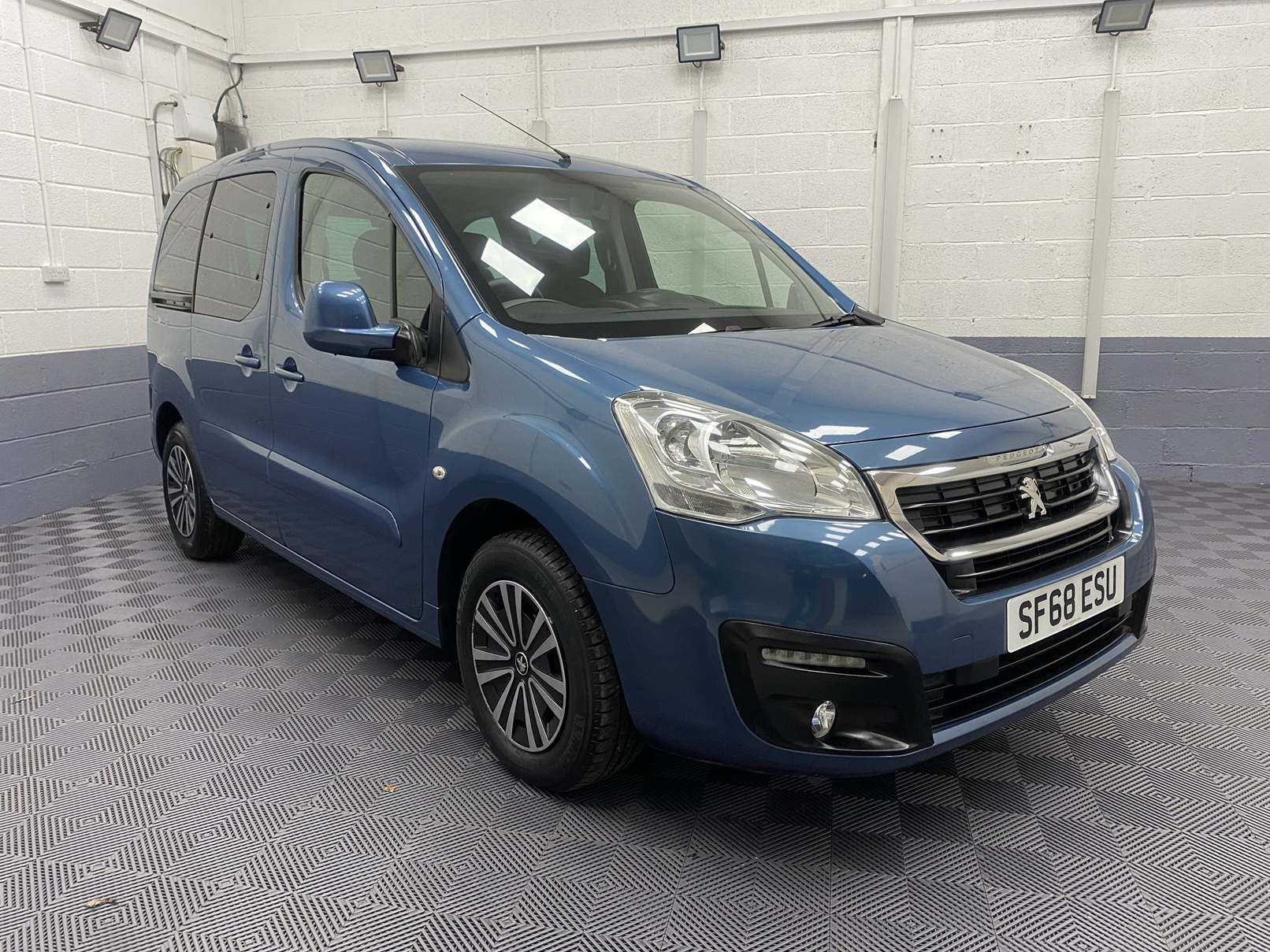 Wheelchair Accessible Peugeot Partner SF68 ESU 20