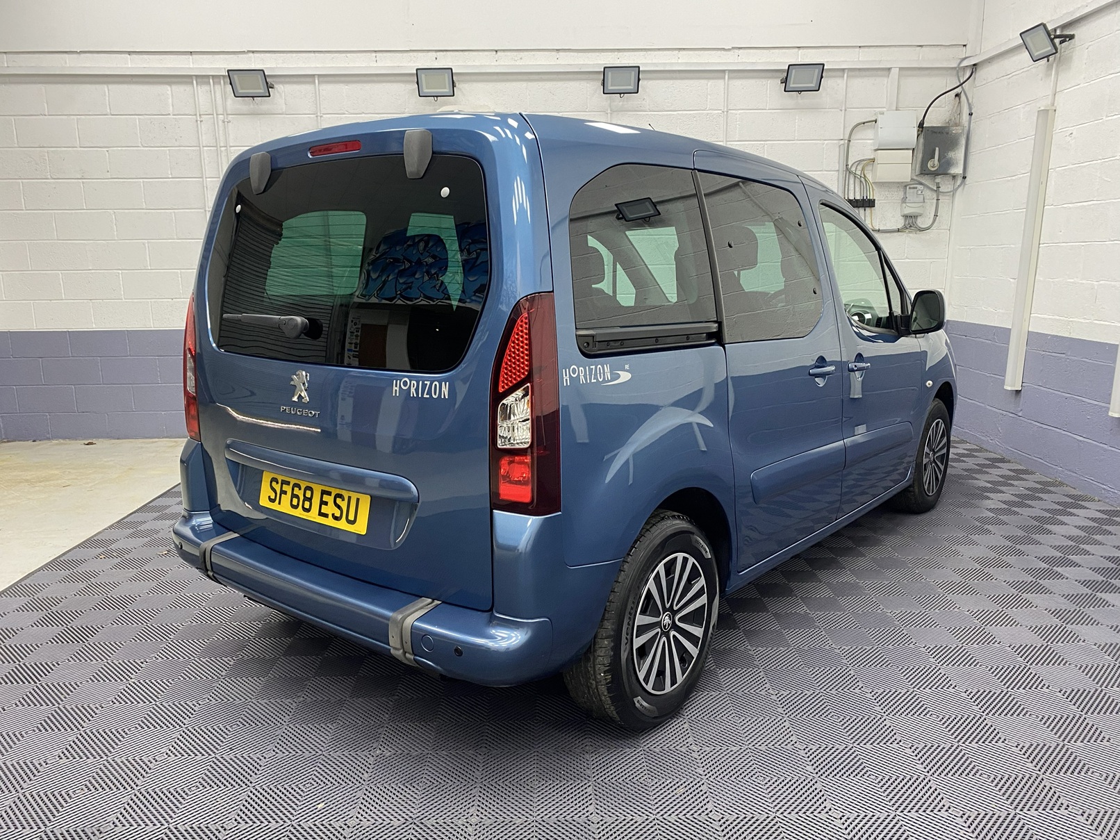 Wheelchair Accessible Peugeot Partner SF68 ESU 4