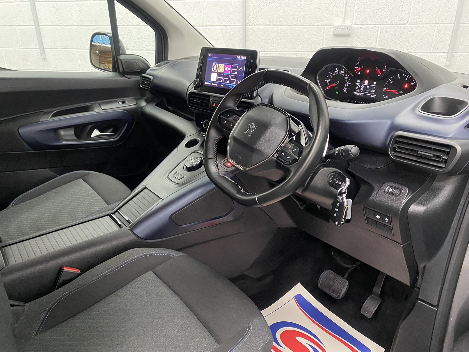 Peugeot Rifter Automatic Wheelchair Accessible Vehicle SF70 JXV 10