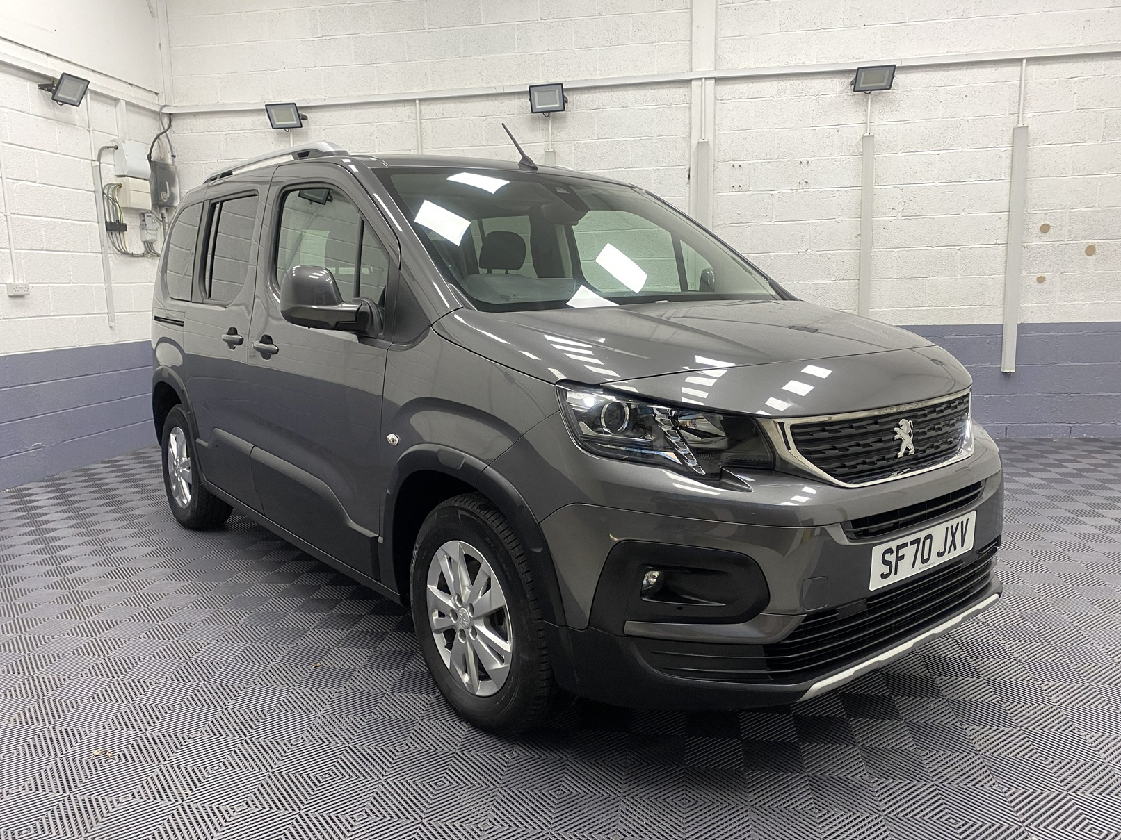 Peugeot Rifter Automatic Wheelchair Accessible Vehicle SF70 JXV 21