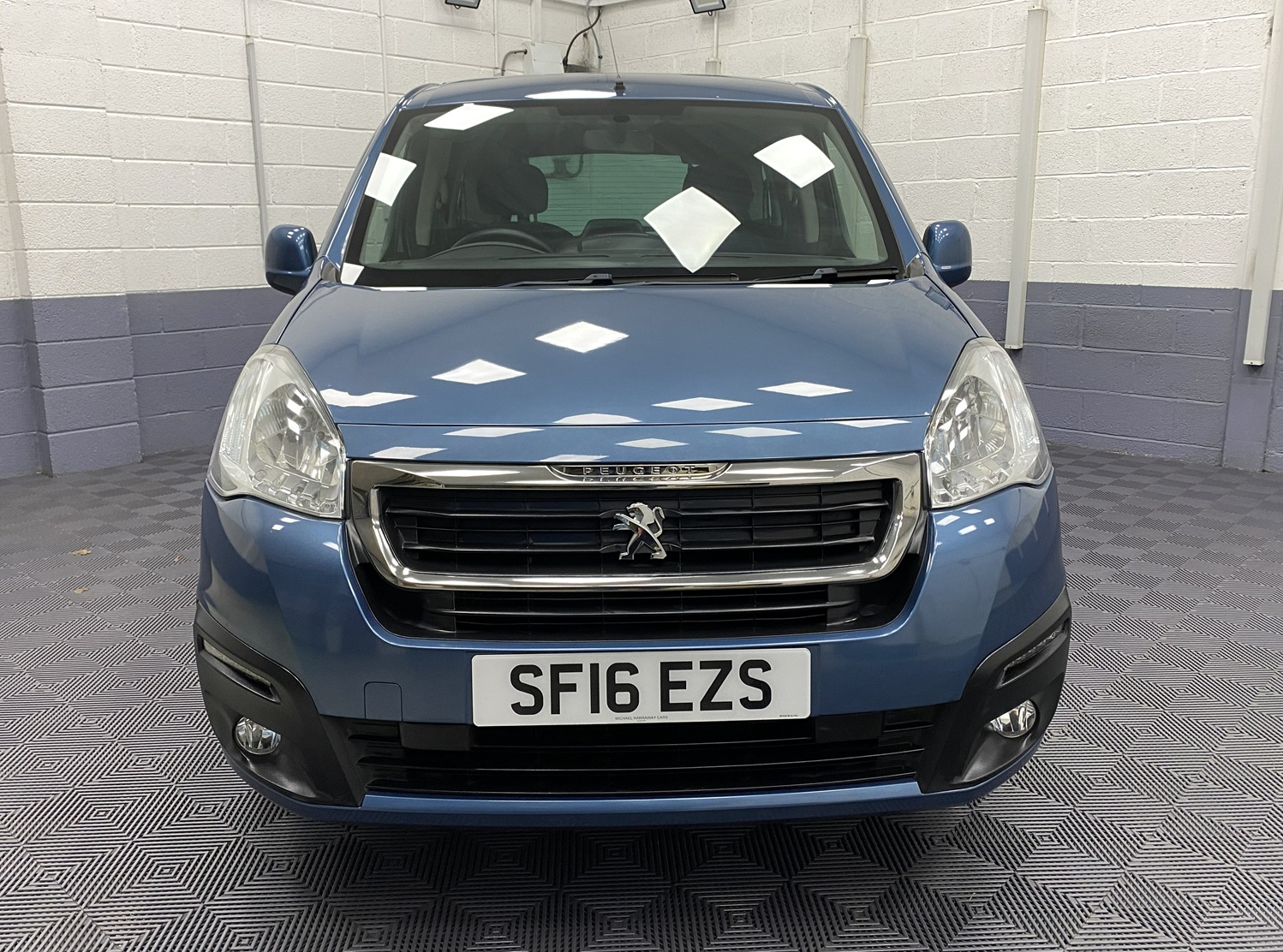 Wheelchair Accessible Peugeot Partner Tepee SF16 EZS 3