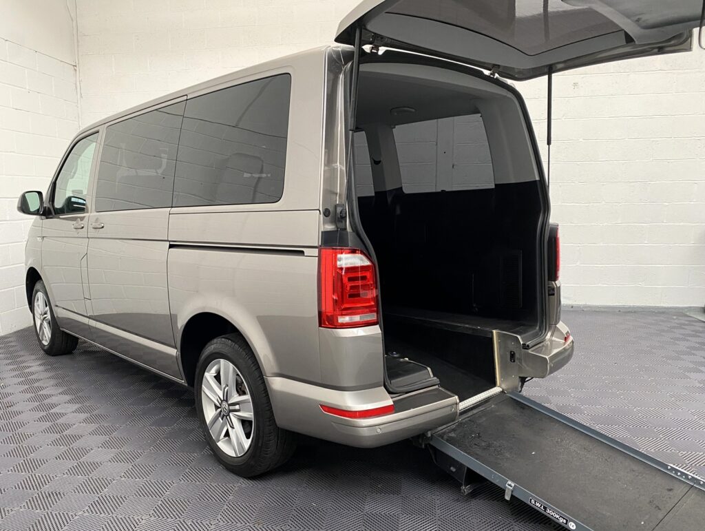 2018 18 Volkswagen Transporter SWB T30 SE 2.0 TDi DSG 2018/18