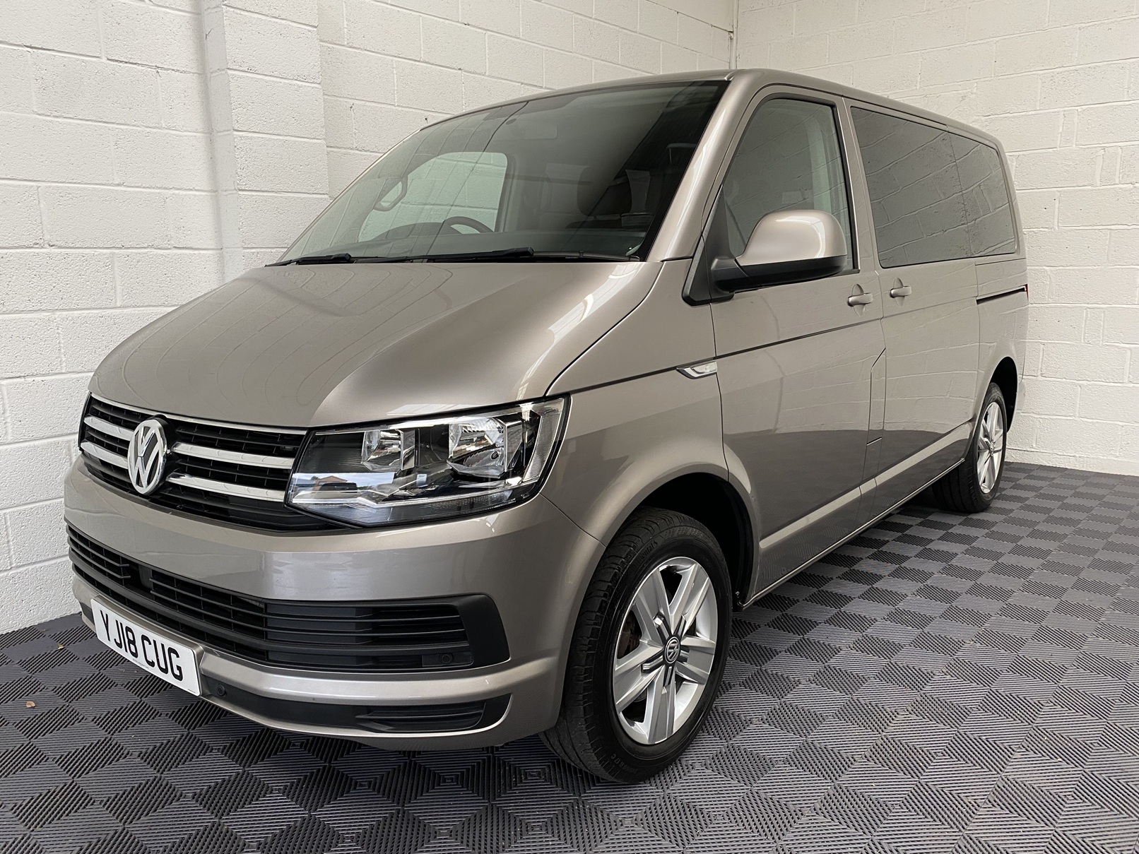 2018 18 Volkswagen Transporter SWB T30 SE 2.0 TDi DSG 2018/18