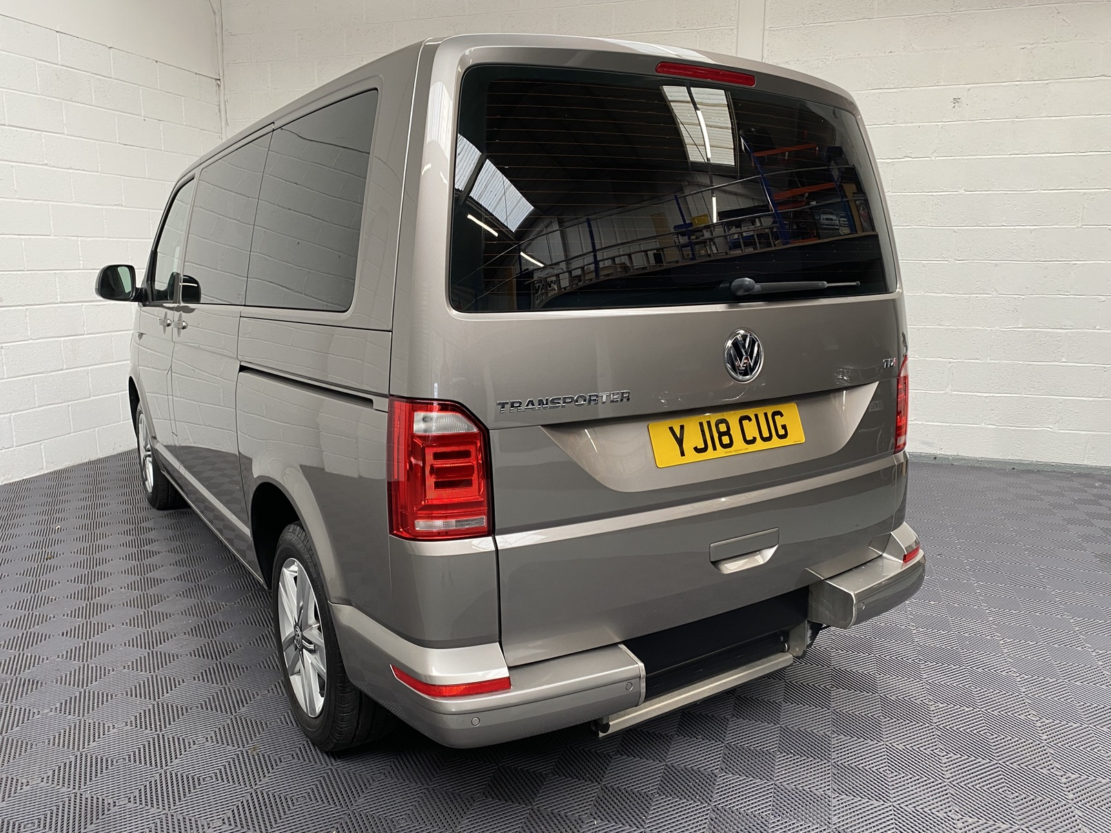 2018 18 Volkswagen Transporter SWB T30 SE 2.0 TDi DSG 2018/18