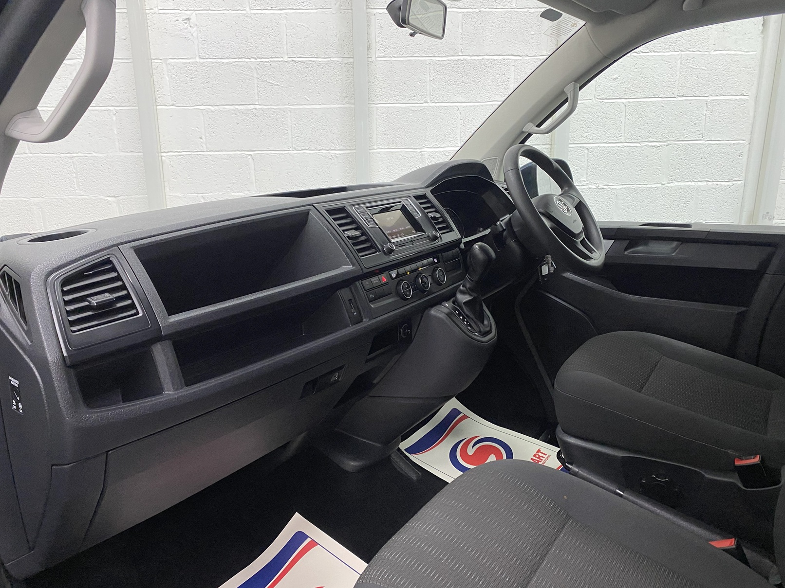 Dashboard of 2018 Volkswagen Transporter T6 YJ68 BMU