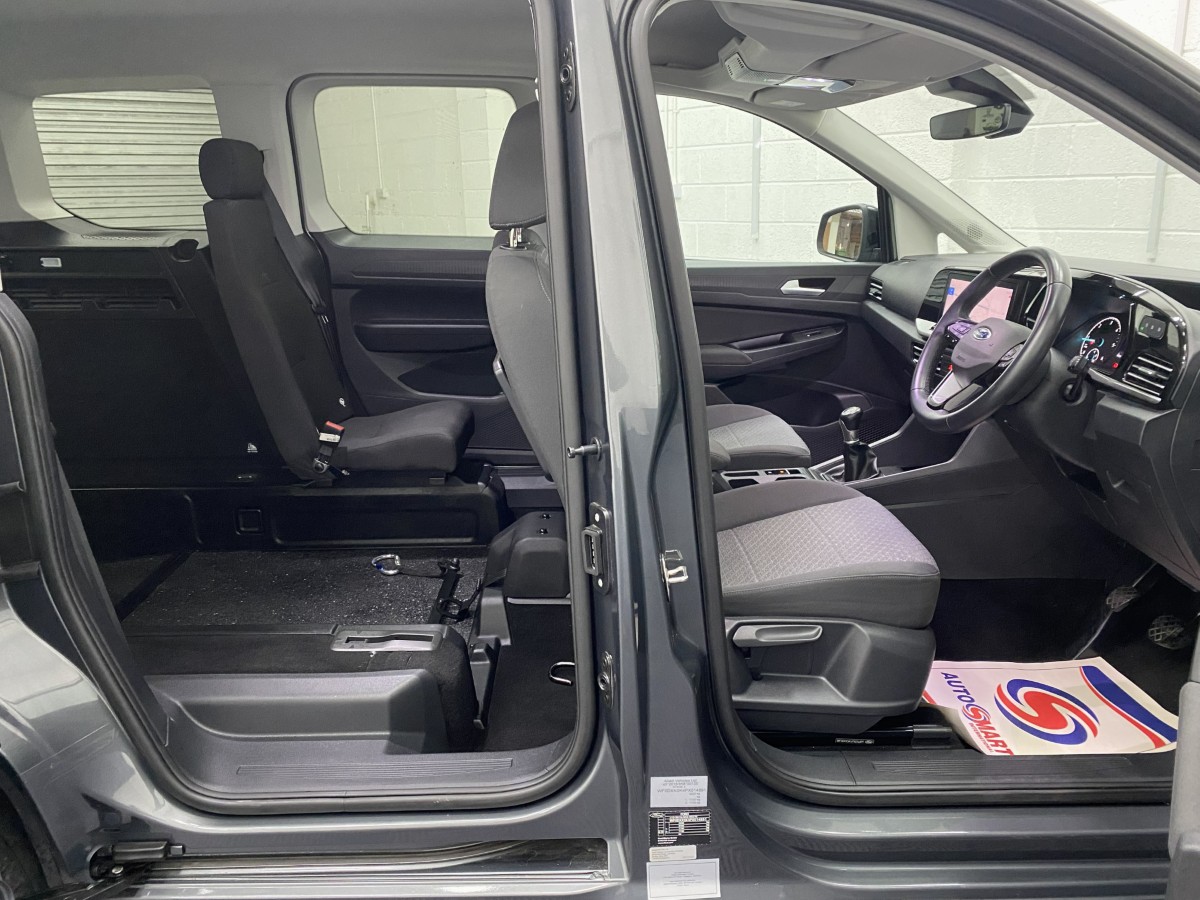 2023 Ford Tourneo Connect Wheelchair Accessible Vehicle (WAV)