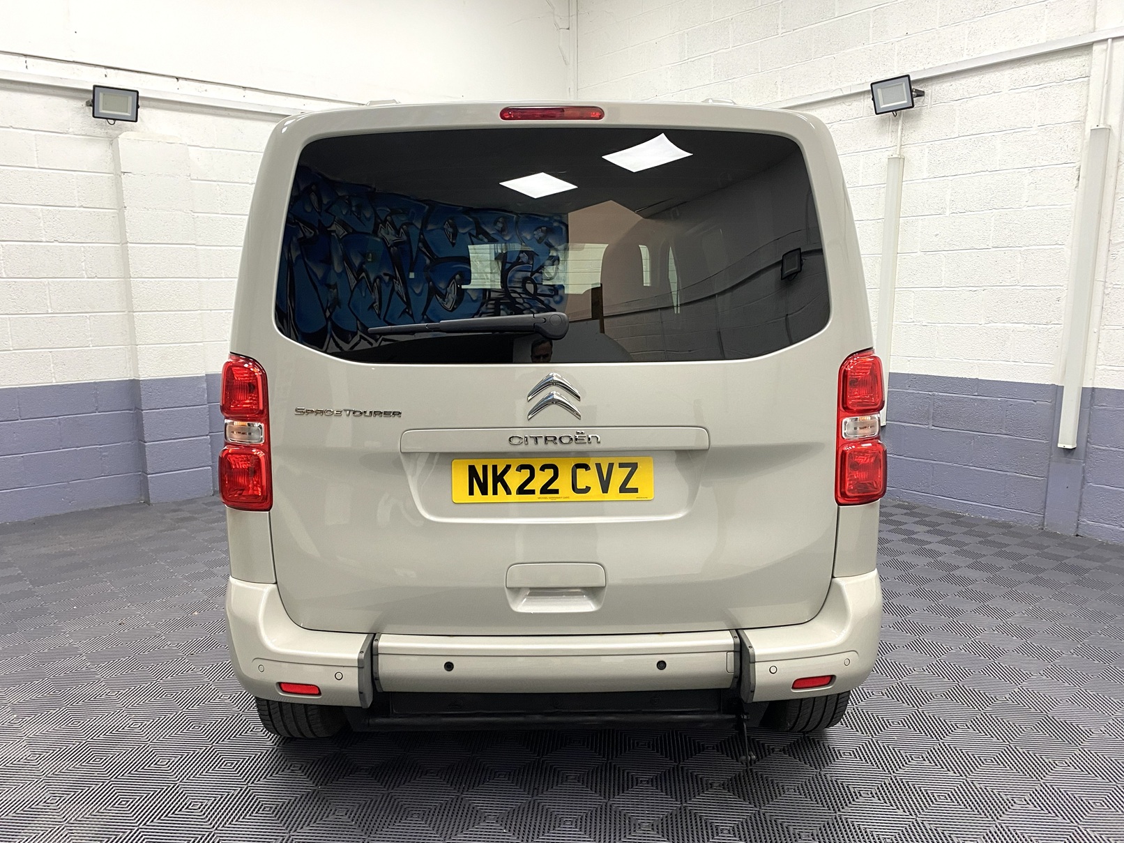 2022 Beige Citroen Space Tourer tailgate NK22 CVZ