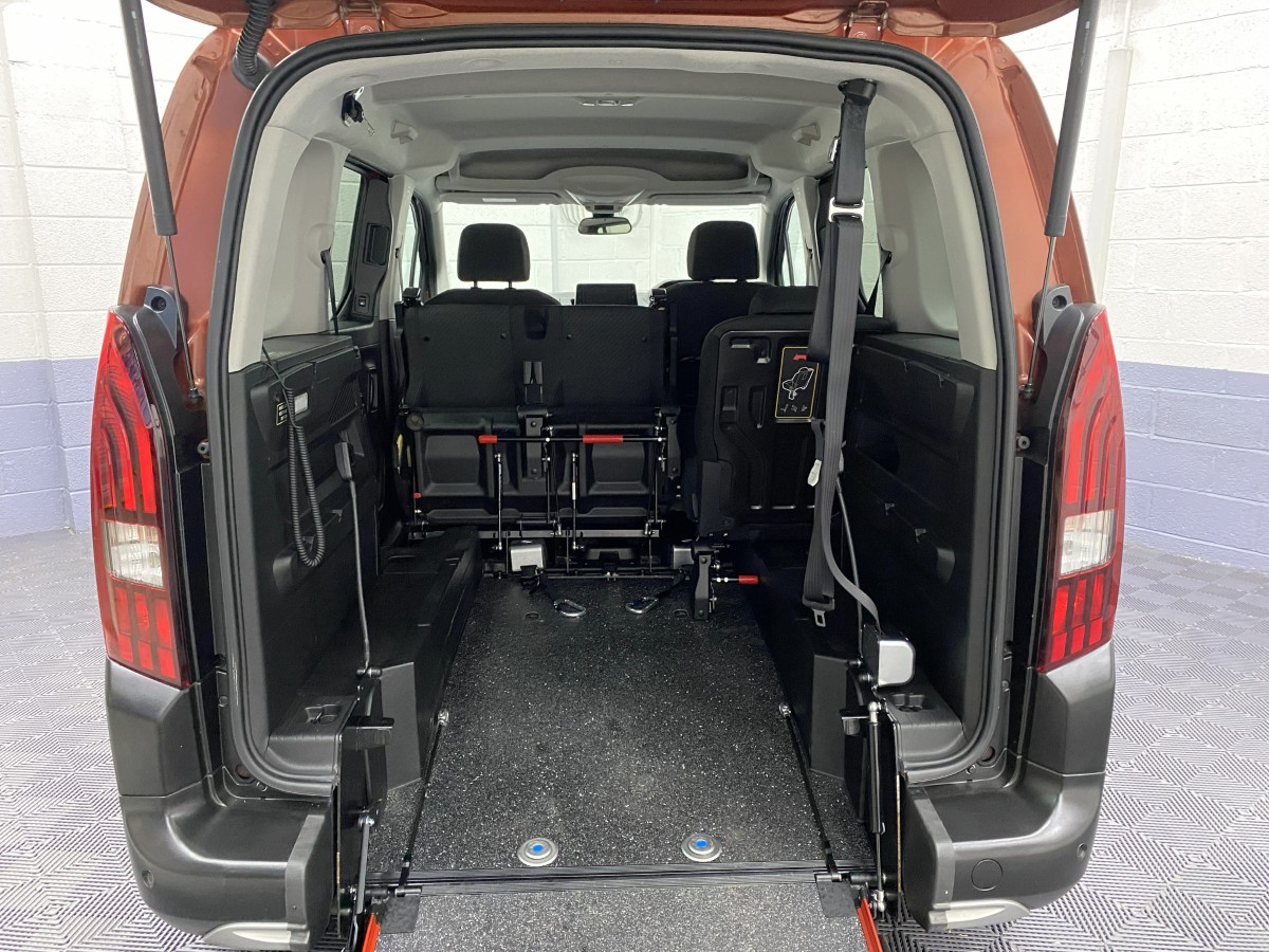 2021 Peugeot Rifter WAV Wheelchair area and lowered rear floor section and two rear seats folded up SB21GVD