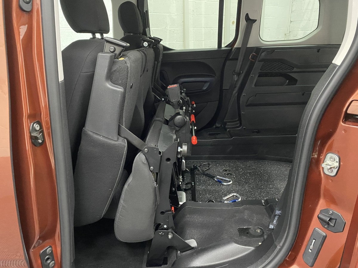 2021 Peugeot Rifter WAV row of three rear seats folded up SB21GVD
