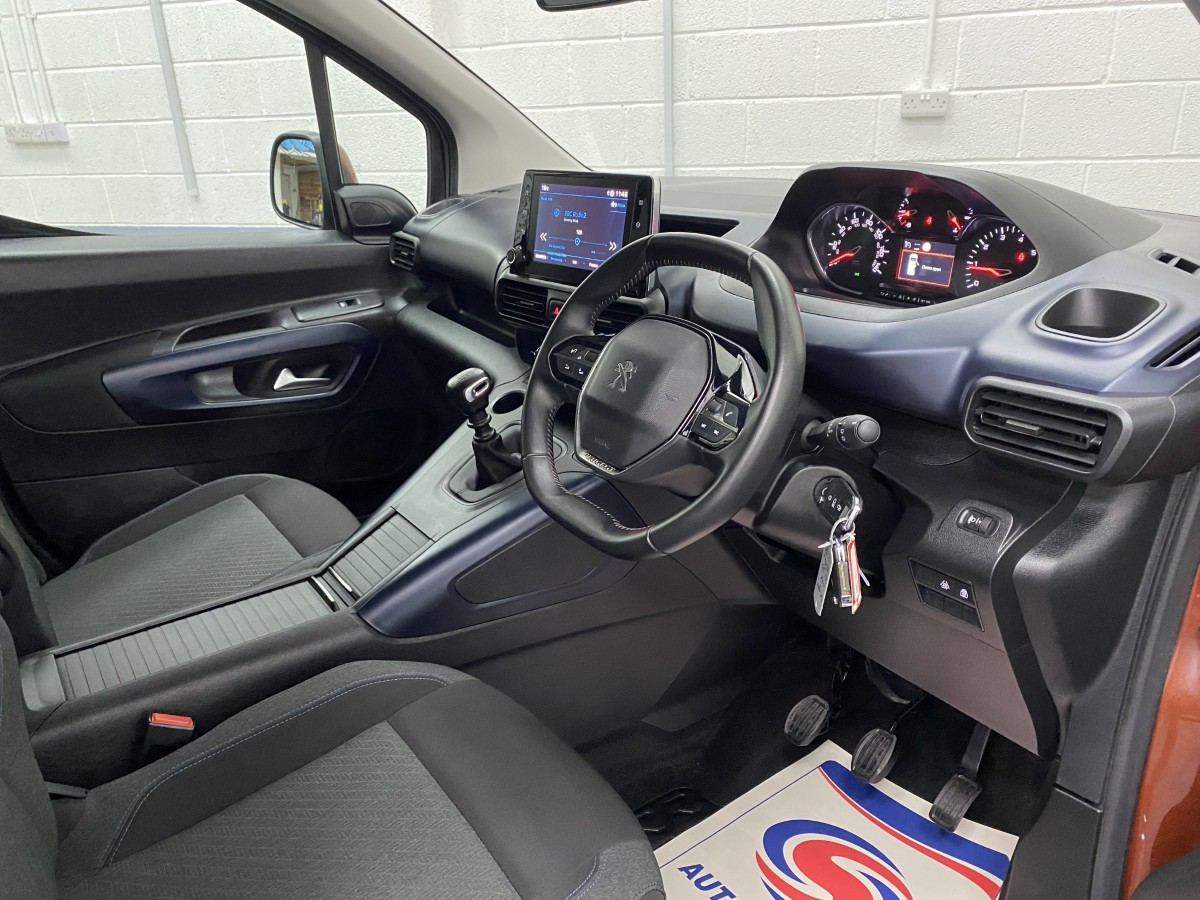 2021 (21) Peugeot Rifter 1.5 BlueHDi Wheelchair Accessible Vehicle (WAV) – 5 Seats