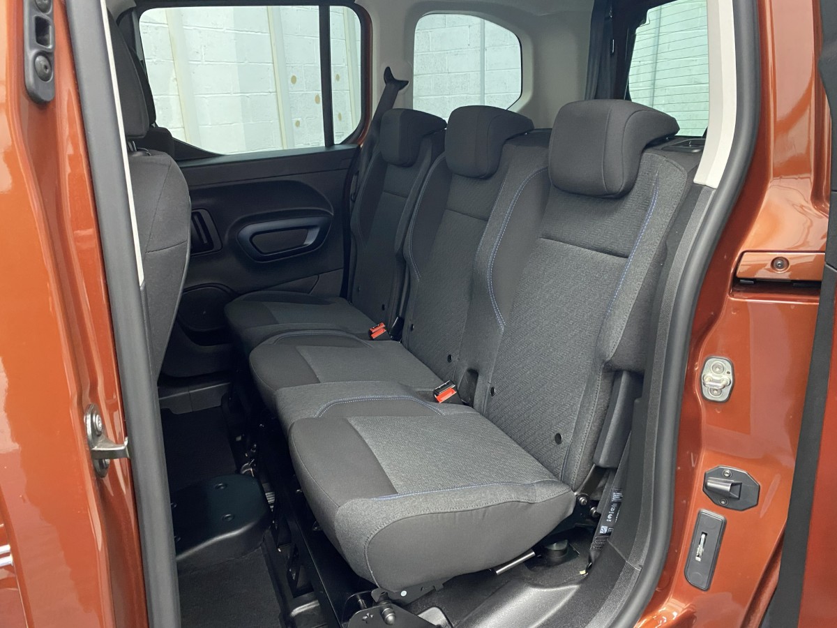 2021 Peugeot Rifter WAV rear seats SB21GVD