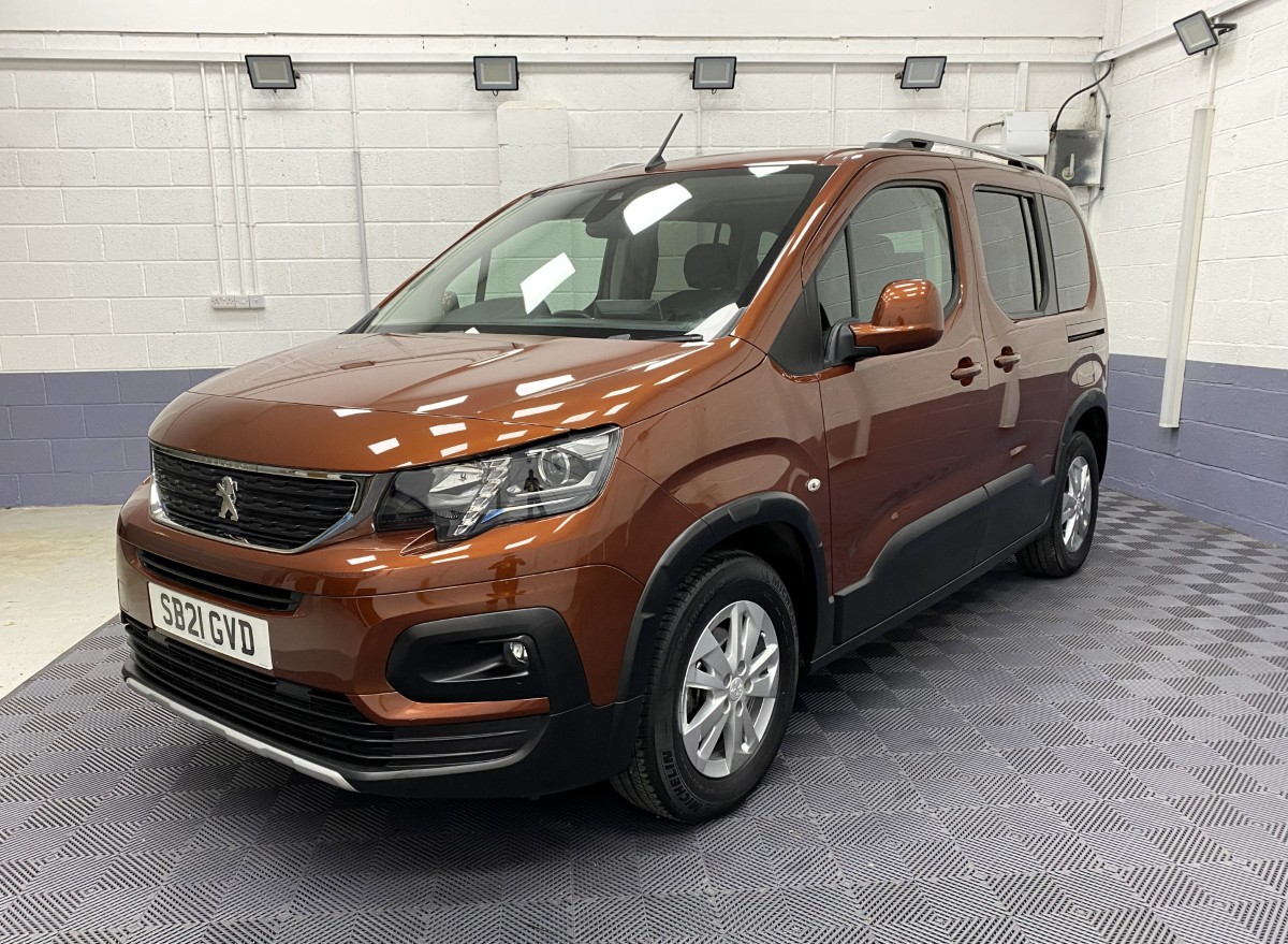 2021 (21) Peugeot Rifter 1.5 BlueHDi Wheelchair Accessible Vehicle (WAV) – 5 Seats
