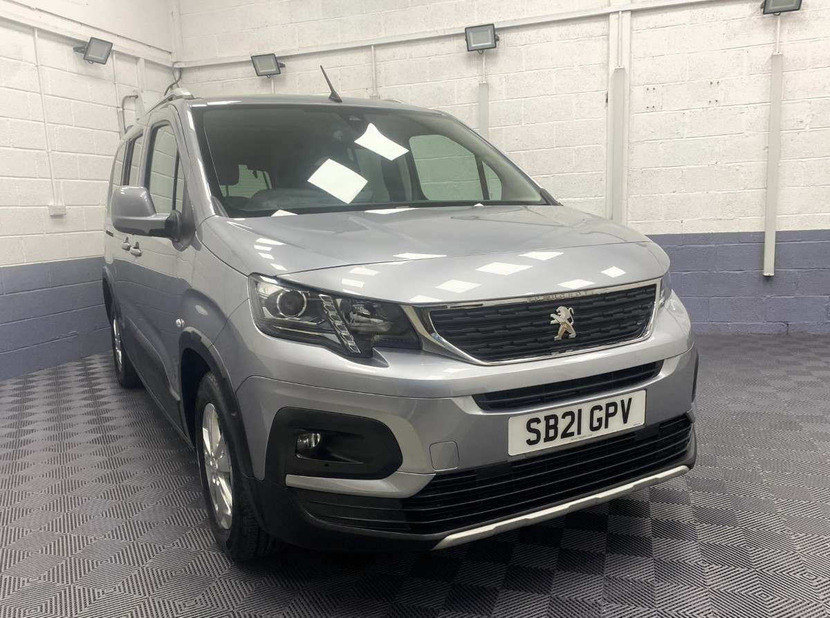 Peugeot Rifter LWB 1.5HDi Allure Wheelchair Accessible Vehicle (WAV) 2021 (21)