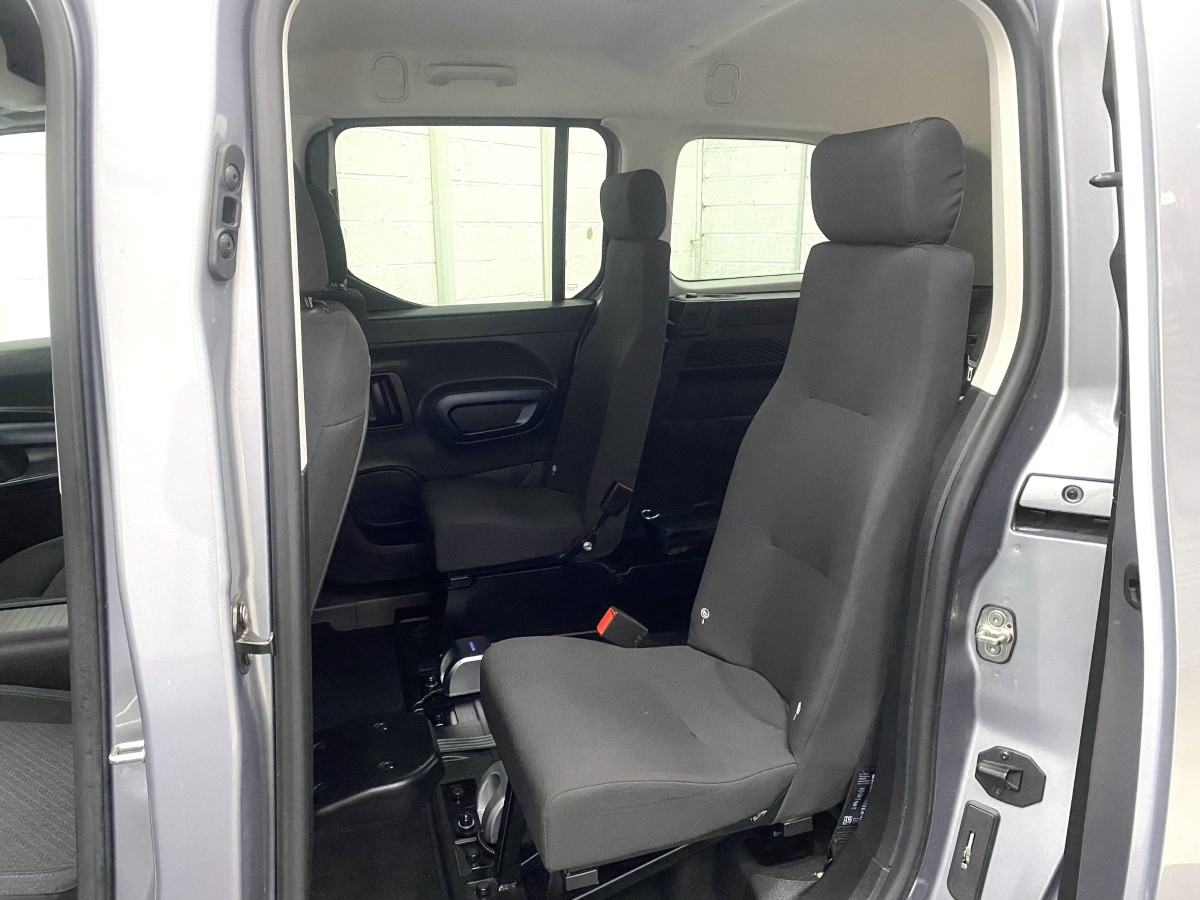 2021 Peugeot Rifter Long Wheelbase rear seats SB21GPV